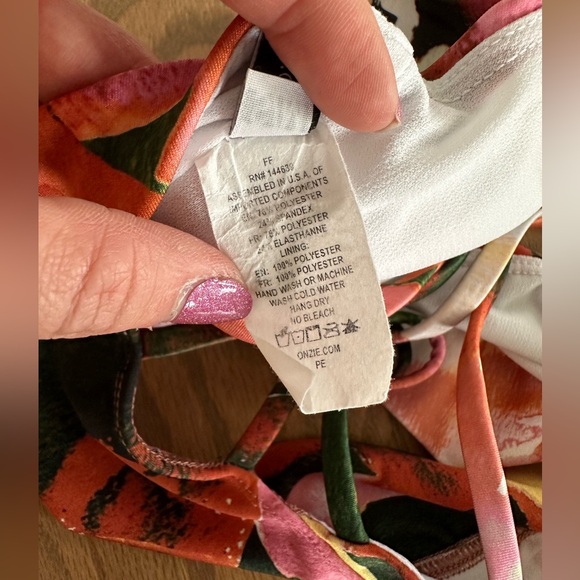 $179 retail Onzie GUC Workout Floral Set size XS/S pants S/M top - Picture 8 of 8